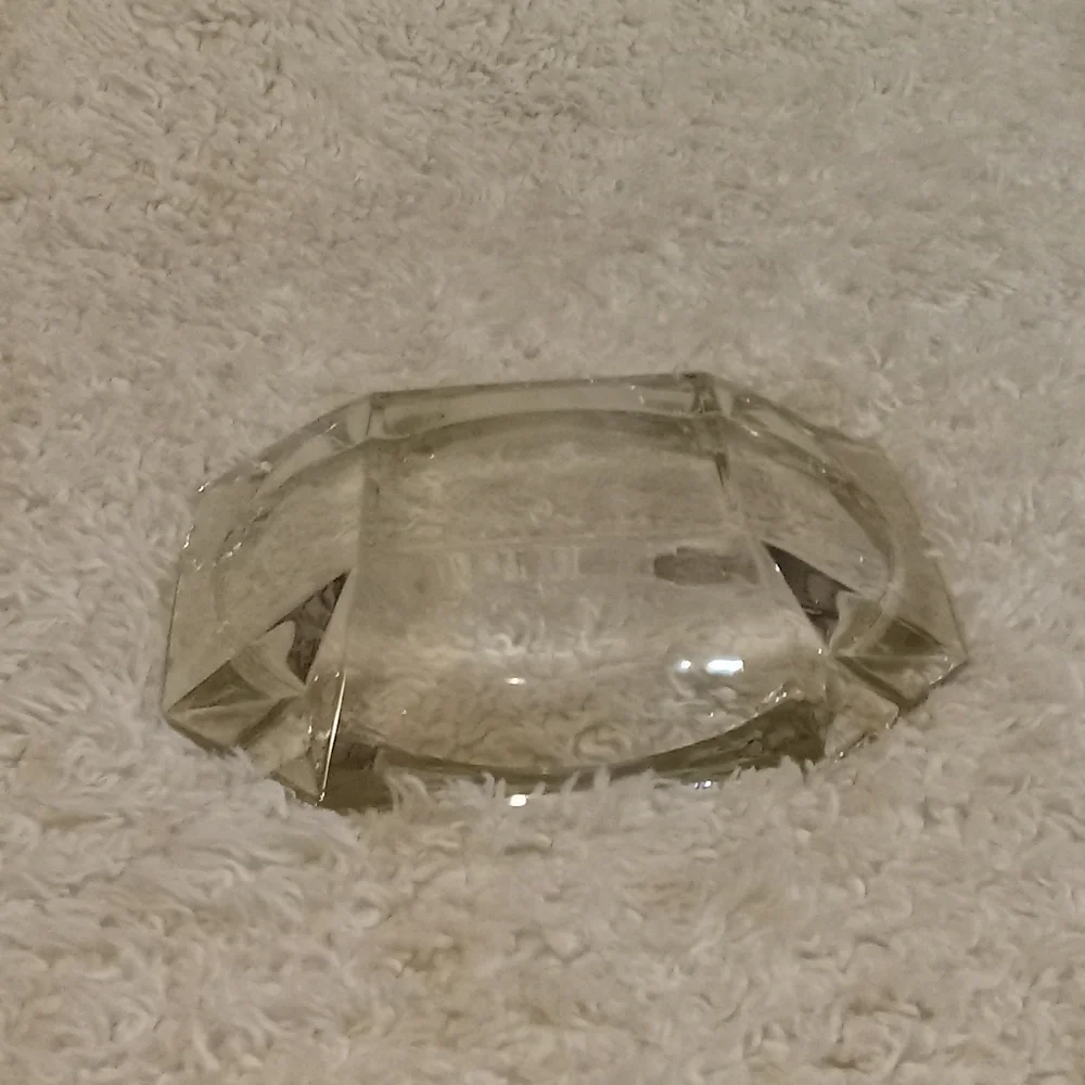 Glass - Picture 7 of 9